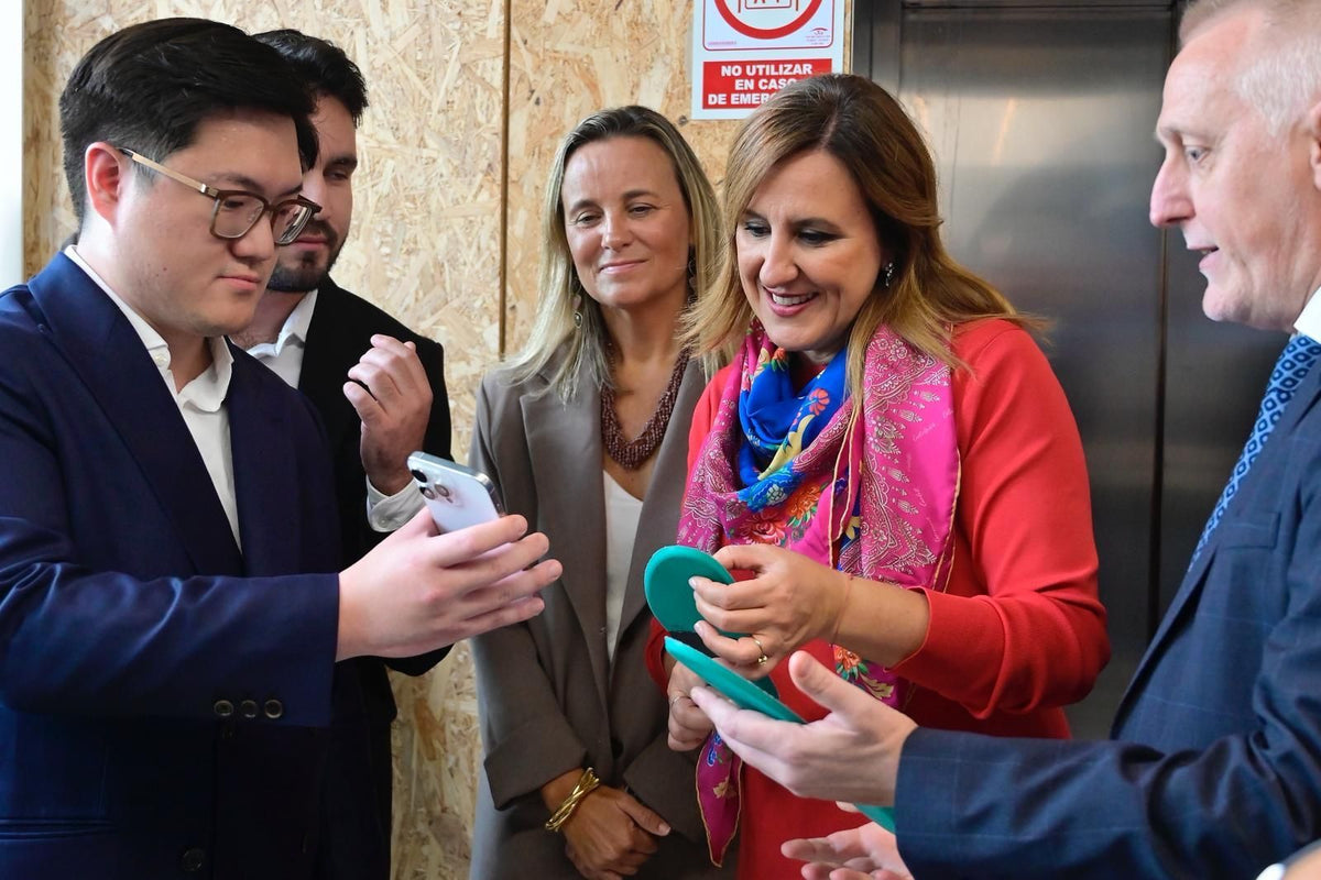 OmniGmot suprises government officials in Valencia!